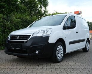 Peugeot Peugeot Partner Kasten Navi 3 Platz PDC Klima Allw Gebrauchtwagen