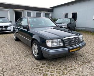 Mercedes-Benz Mercedes-Benz E 200 LIMOUSINE EFH SD AHK ZV+FB. TO Gebrauchtwagen