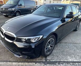 BMW BMW 318 d LED / SH / PDC / AHK Gebrauchtwagen