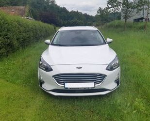 Ford Ford Focus 1,0 EcoBoost 74kW Cool & Connect Turni. Gebrauchtwagen