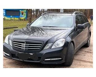 Mercedes-Benz Mercedes-Benz E 220 CDI T BlueEFFICIENCY ELEGANCE Gebrauchtwagen