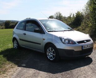 Ford Ford Fiesta 1,3 51 kW Ambiente Ambiente Gebrauchtwagen