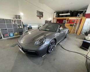 Porsche Porsche 992 Carrera 4 Cabrio - approved bis 04/20 Gebrauchtwagen