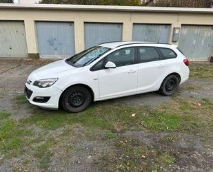 Opel Opel Astra J Sports Tourer Selection Gebrauchtwagen