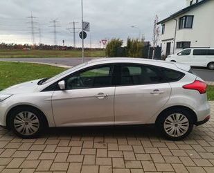 Ford Ford Focus 1,5 TDCi KLIMA/SZH/Zahnriemen NEU/1.HD Gebrauchtwagen