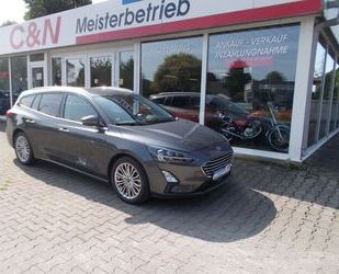 Ford Ford Focus Turnier Titanium AUTOMATIK AHK NUR 5860 Gebrauchtwagen