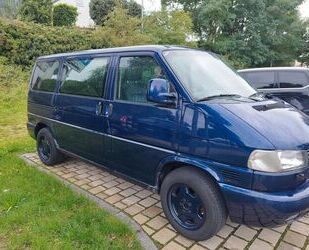 VW Volkswagen T4 Caravelle 2.5 TDI 111kW Standard Gebrauchtwagen