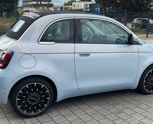 Fiat Fiat 500e La Prima Cabrio Vollausstattung 1.Hand Gebrauchtwagen