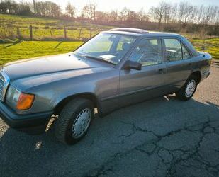 Mercedes-Benz Mercedes-Benz 300D *W 124 * mopf 0 *H Kennzeichen* Gebrauchtwagen