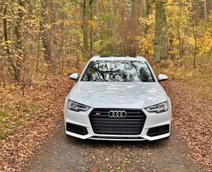 Audi Audi S4 3.0 TFSI tiptronic quattro Carbon 1 Ja. Ga Gebrauchtwagen