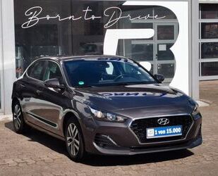 Hyundai Hyundai i30 1.4 T-GDI Premium Fastback PDC KAM Gar Gebrauchtwagen