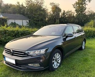 VW Volkswagen Passat Variant 2.0 TDI SCR DSG Business Gebrauchtwagen