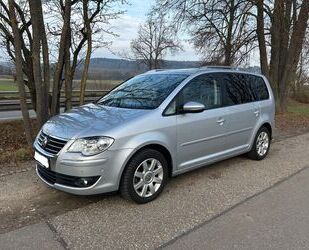 VW Volkswagen Touran 2.0 TDI DSG DPF Highline 8 Fach Gebrauchtwagen