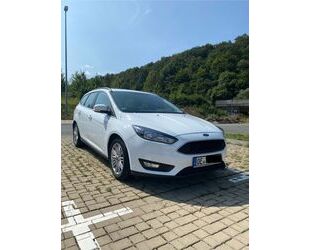 Ford Ford Focus 1,5 EcoBoost Cool & Connect Turnier Co. Gebrauchtwagen