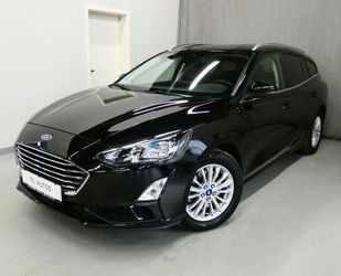 Ford Ford Focus Tur. 2.0 Titanium,Navi,LED,ACC,AHK,S-He Gebrauchtwagen