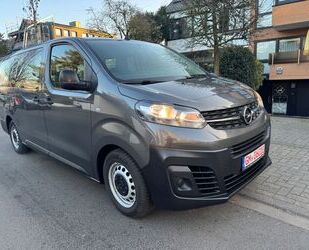 Opel Opel Vivaro Kombi L3 9-Sitzer NaviPdcGarantie Gebrauchtwagen