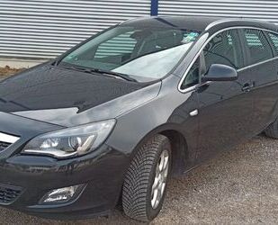 Opel Opel Astra Sports Tourer 2.0 CDTI Sport / AHK Gebrauchtwagen