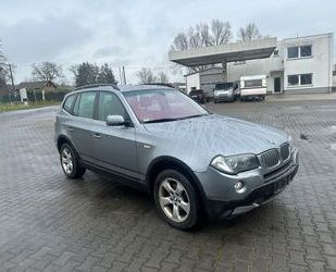 BMW BMW X3 Baureihe X3 3.0d LEDER 1 HAND KLIMA EURO 4 Gebrauchtwagen