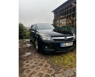 Opel Opel Astra GTC 1.9 CDTI ECOTEC Sport 110kW Sport Gebrauchtwagen