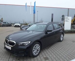 BMW BMW 330E A,Touring,Hybrid,Advantage,DAB,RFK,Navi,A Gebrauchtwagen