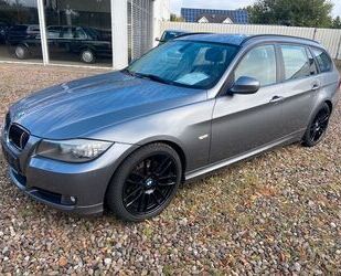 BMW BMW 320d Touring -Xenon*Leder*Navi- Gebrauchtwagen