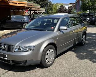 Audi Audi A4 1.6 Avant neuer TÜV 3. Hand Benzin Gebrauchtwagen