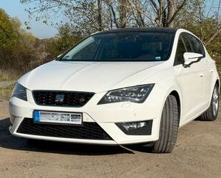 Seat Seat Leon 1.4 TSI LED Navi,Pano Sportstz SHZ PDC Gebrauchtwagen