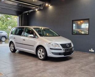 VW Volkswagen Touran Conceptline 1,9TDI*Xenon*Temp*Kl Gebrauchtwagen