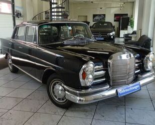 Mercedes-Benz Mercedes-Benz 220 SB Heckflosse W111 Gebrauchtwagen