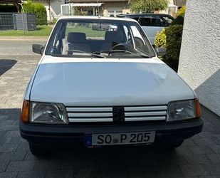 Peugeot Peugeot 205 XL guter Zustand nur 17000 KM TÜV neu Gebrauchtwagen