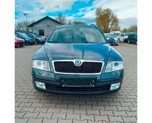 Skoda Skoda Octavia 1.8 Turbo Elegance Xenon Leder PDC N Gebrauchtwagen