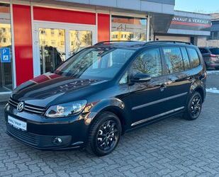 VW Volkswagen Touran 1 FL Navi Sitzheizung PDC Gebrauchtwagen