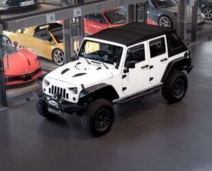 Jeep Jeep Wrangler Unlimited Sahara - Umbau Gebrauchtwagen