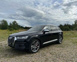 Audi Audi SQ7 V8 Diesel Advanced Fahrwerk ACC Massage Gebrauchtwagen