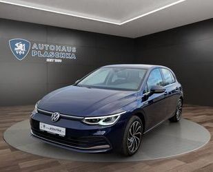 VW Volkswagen Golf VIII 1.5 TSI Style AHK+STANDHZ+KAM Gebrauchtwagen