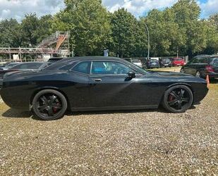 Dodge Dodge Challenger SRT 22