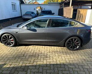 Tesla Tesla Model 3 Performance - Allradantrieb mit Dual Gebrauchtwagen