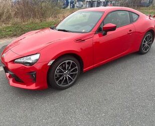 Toyota Toyota GT86 2,0-l-Boxermotor, pure red Gebrauchtwagen