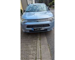 Mitsubishi Mitsubishi Plug-in Hybrid Outlander 2.0 MIVEC PLUG Gebrauchtwagen