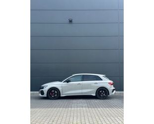 Audi Audi RS3 Sportback*Kreide*MatrixLED*280km/h*B&O Gebrauchtwagen