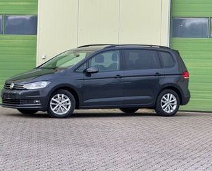 VW Volkswagen Touran 1.6 TDI Comfortline BMT/AHK/SHZG Gebrauchtwagen