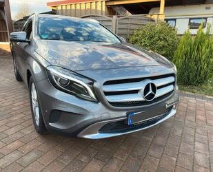 Mercedes-Benz Mercedes-Benz GLA 200 Urban - Garantie, Xenon, Aut Gebrauchtwagen