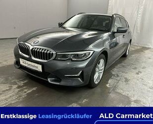 BMW BMW 330e Touring xDrive Aut. Luxury Line Kombi, 5- Gebrauchtwagen