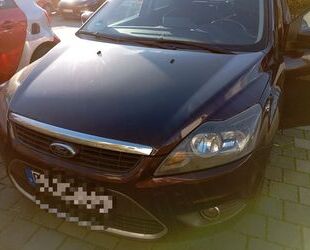 Ford Ford Focus 1,6 Style Turnier Style Gebrauchtwagen