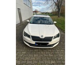 Skoda Skoda Superb 1.8 TSI DSG Style Combi Style Gebrauchtwagen