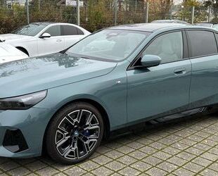 BMW BMW i5 40 eDrive M Sport B W Gebrauchtwagen