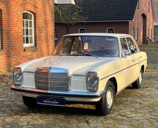 Mercedes-Benz Mercedes-Benz 200 W115 /8, 1.Serie, schöner Origin Gebrauchtwagen