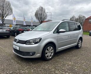 VW Volkswagen Touran Scheckheft,Navigation,Tempomat,S Gebrauchtwagen