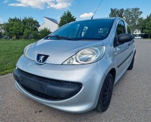 Peugeot Peugeot 107 Petit Filou Gebrauchtwagen