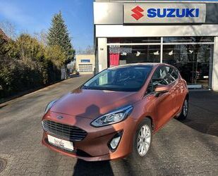 Ford Ford Fiesta Titanium PANO NAVI B+O LED KEYLESS PDC Gebrauchtwagen